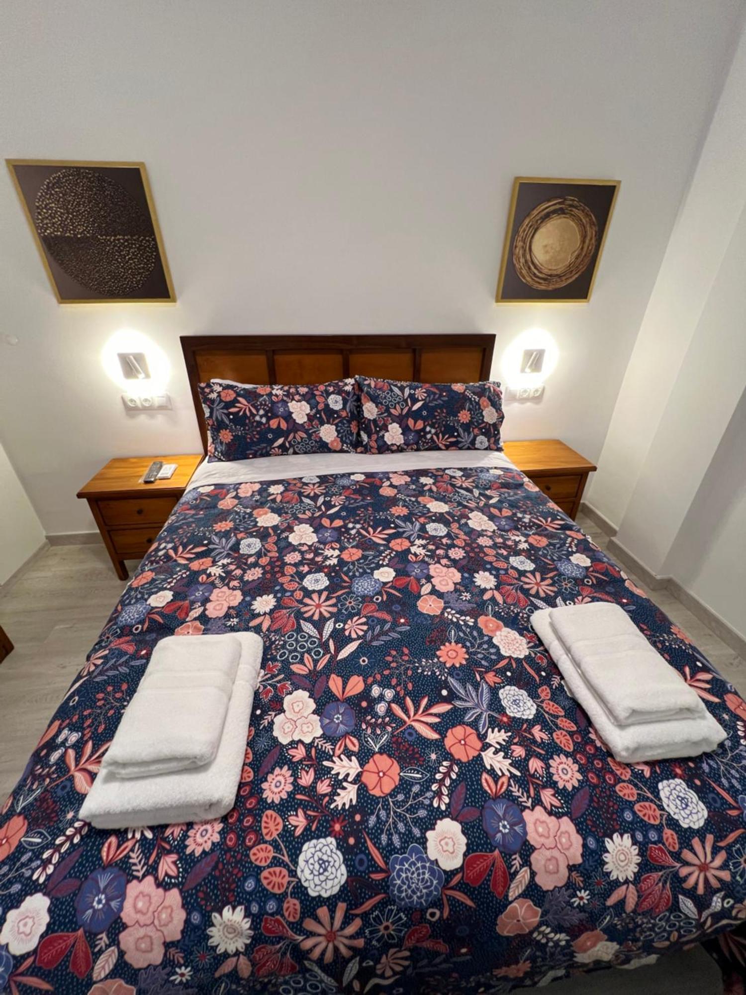 Gran Ritz Apartamentos Especial Terraza Exclusiva C Zenete มาลากา ภายนอก รูปภาพ