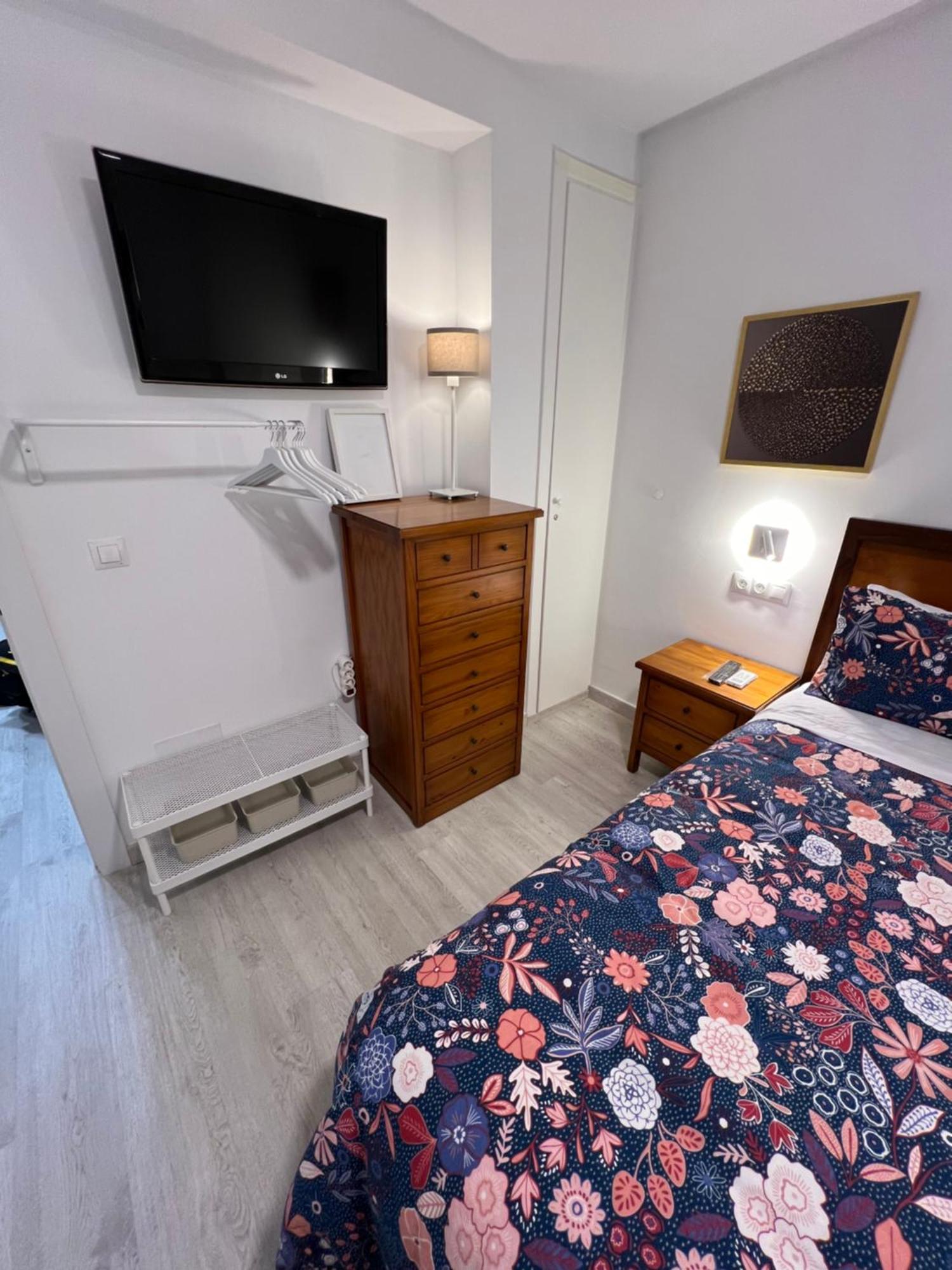 Gran Ritz Apartamentos Especial Terraza Exclusiva C Zenete มาลากา ภายนอก รูปภาพ