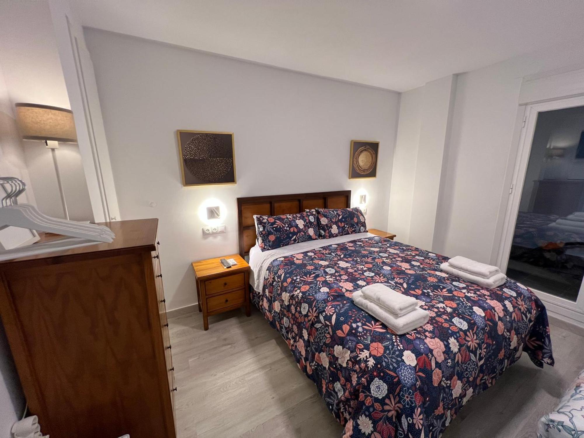 Gran Ritz Apartamentos Especial Terraza Exclusiva C Zenete มาลากา ภายนอก รูปภาพ