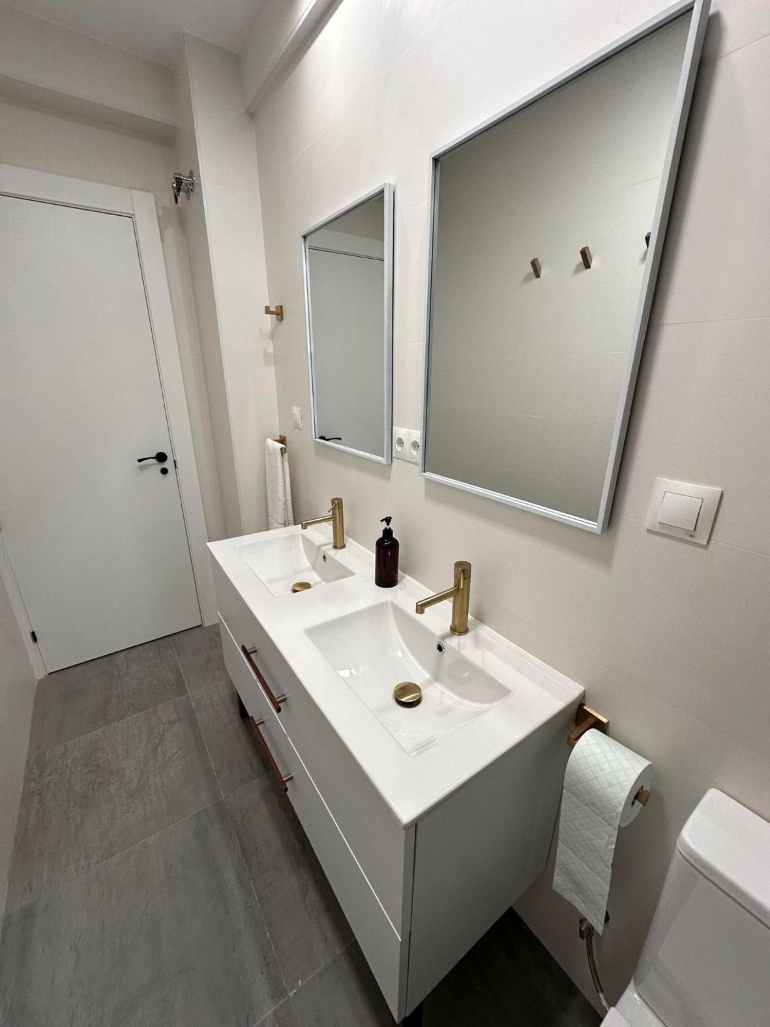 Gran Ritz Apartamentos Especial Terraza Exclusiva C Zenete มาลากา ภายนอก รูปภาพ